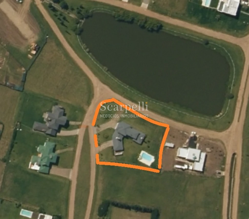 Casa ID.50371 - ALQUILER VENTA COLINAS DE CARRASCO PISCINA BARBACOA GRAN RESIDENCIA  SERVICIO 