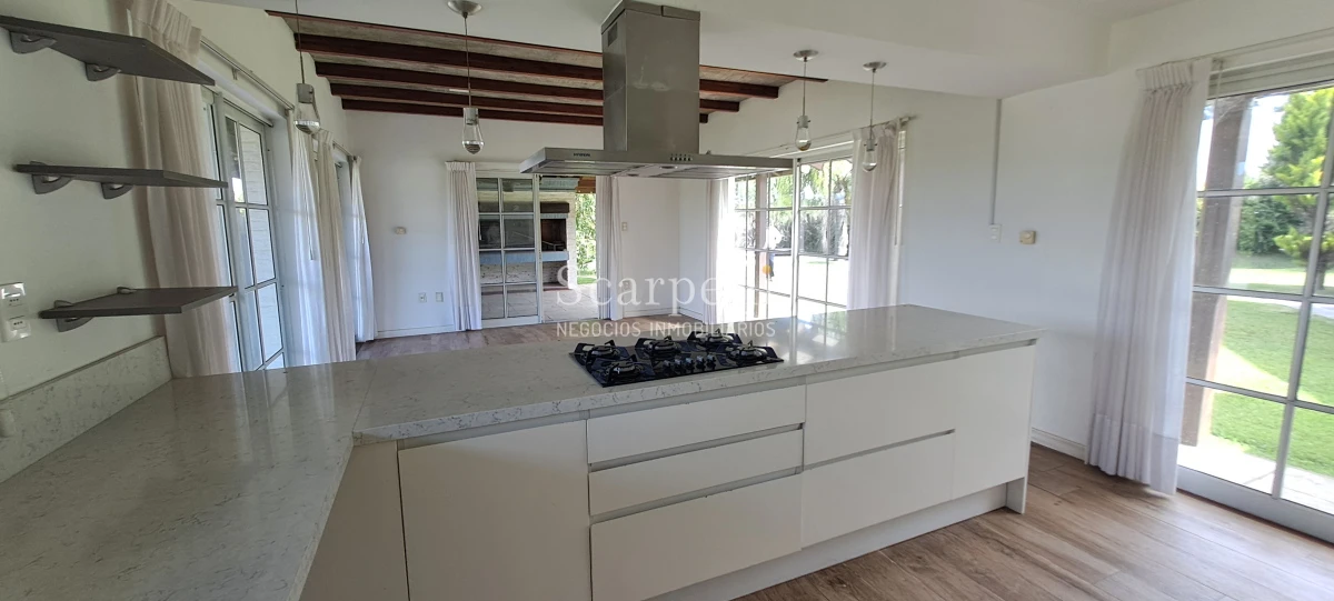 Casa ID.50371 - ALQUILER VENTA COLINAS DE CARRASCO PISCINA BARBACOA GRAN RESIDENCIA  SERVICIO 