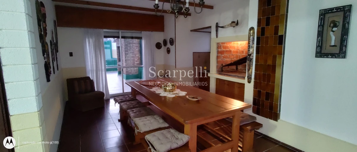 Casa ID.50464 - Estupenda Esquina con Gran Exposición Punta Gorda Ideal Empresas Oficina Clínicas