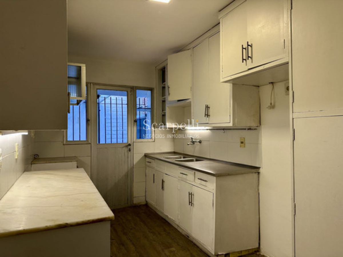 Casa ID.50458 - Carrasco Sur. Nariño. 4 Dorms.  Estar. Piscina. Garage 
