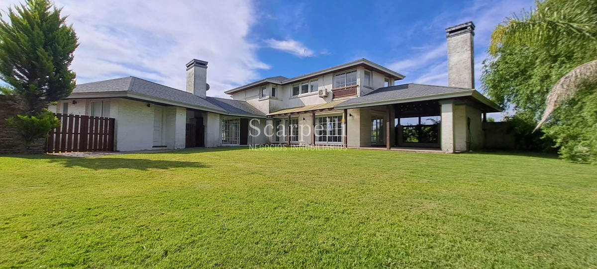 Casa ID.50371 - ALQUILER VENTA COLINAS DE CARRASCO PISCINA BARBACOA GRAN RESIDENCIA  SERVICIO 