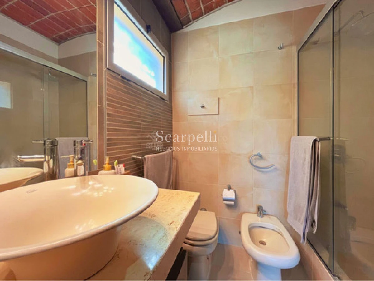 Casa ID.50502 - Arquitectura de Diseño Eladio Dieste Punta Gorda 4 Dormitorios + Piscina 