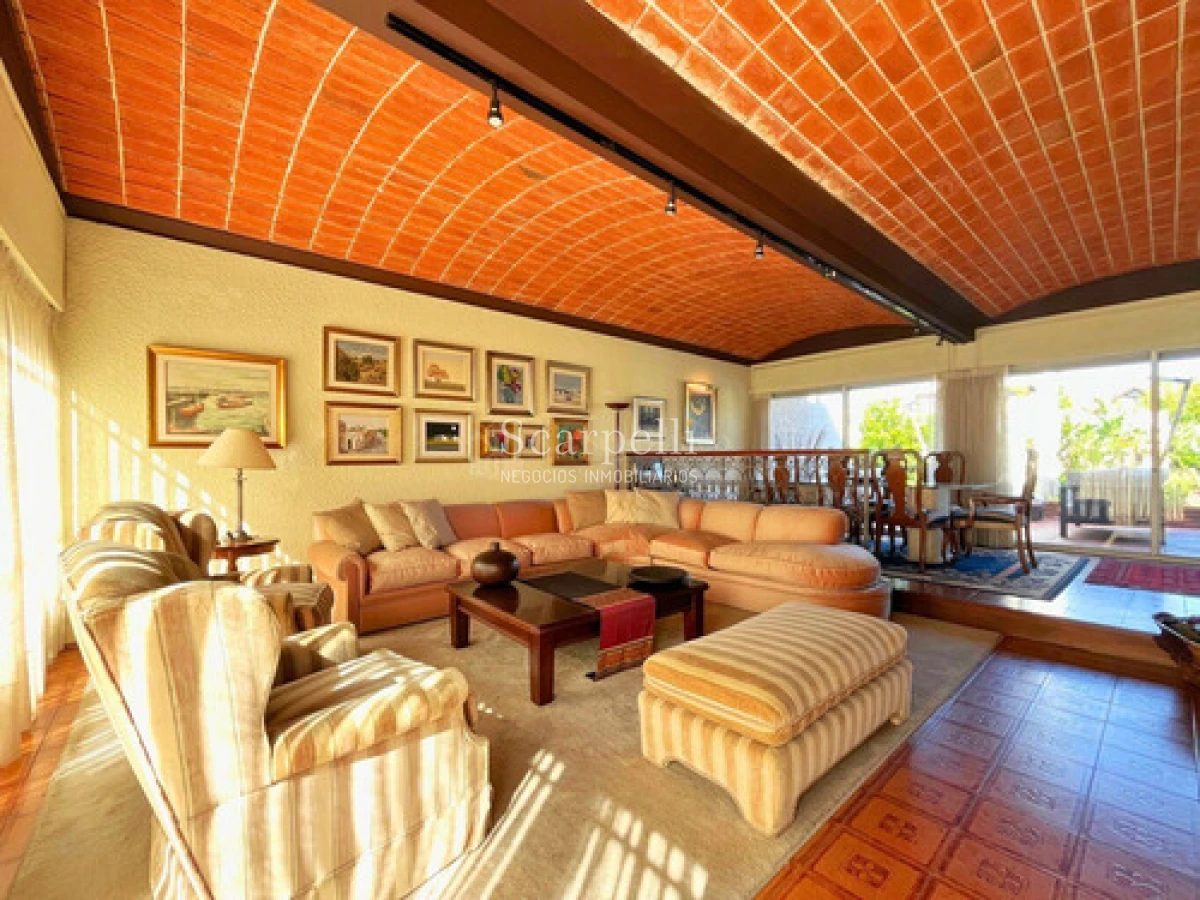 Casa ID.50502 - Arquitectura de Diseño Eladio Dieste Punta Gorda 4 Dormitorios + Piscina 