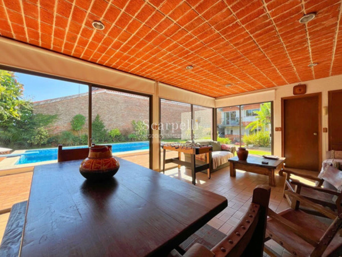 Casa ID.50502 - Arquitectura de Diseño Eladio Dieste Punta Gorda 4 Dormitorios + Piscina 