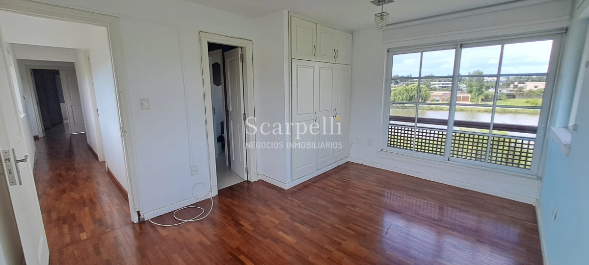 Casa ID.50371 - ALQUILER VENTA COLINAS DE CARRASCO PISCINA BARBACOA GRAN RESIDENCIA  SERVICIO 