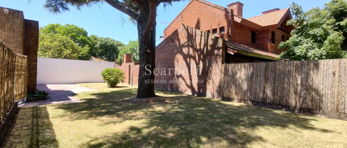 Casa ID.4307 - Totalmente Equipada Chalet tipo Americano en 1 planta Lucerna prox. Rambla 