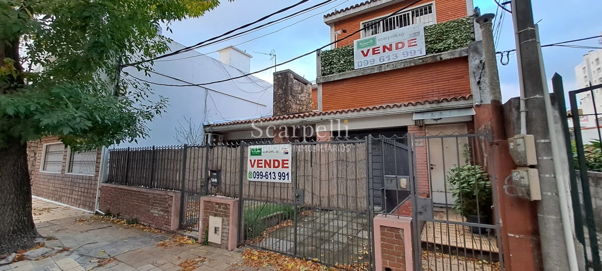 Casa ID.19164 - Ideal 2 familias o Edificio en Altura.  Buen fondo & Barbacoa Montevideo Shopping Próx.