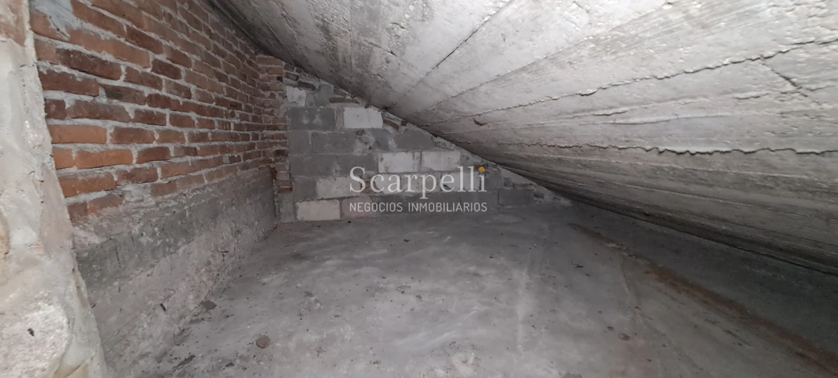Casa ID.50359 - Venta Casa Carrasco Arocena próximo 2 o 3 dorm 3 baños Amplio Patio con parrillero