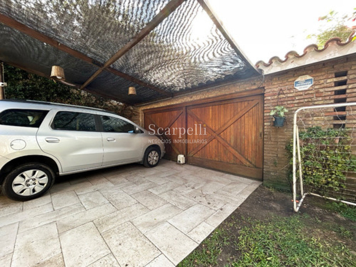 Casa ID.50460 - Venta De 2 Casas Dentro De Un Mismo Padrón En el mejor lugar de Punta Gorda