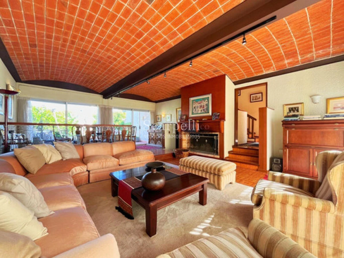 Casa ID.50502 - Arquitectura de Diseño Eladio Dieste Punta Gorda 4 Dormitorios + Piscina 