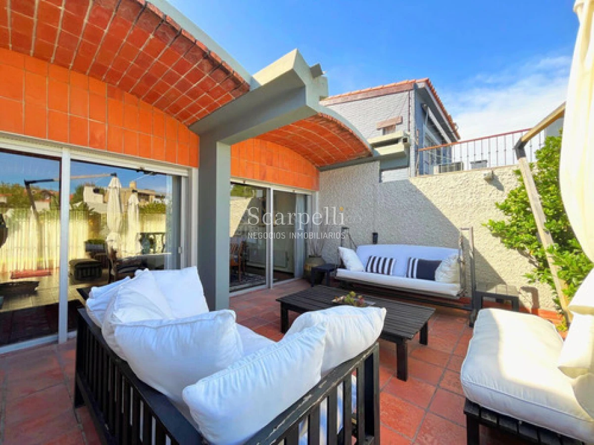 Casa ID.50502 - Arquitectura de Diseño Eladio Dieste Punta Gorda 4 Dormitorios + Piscina 