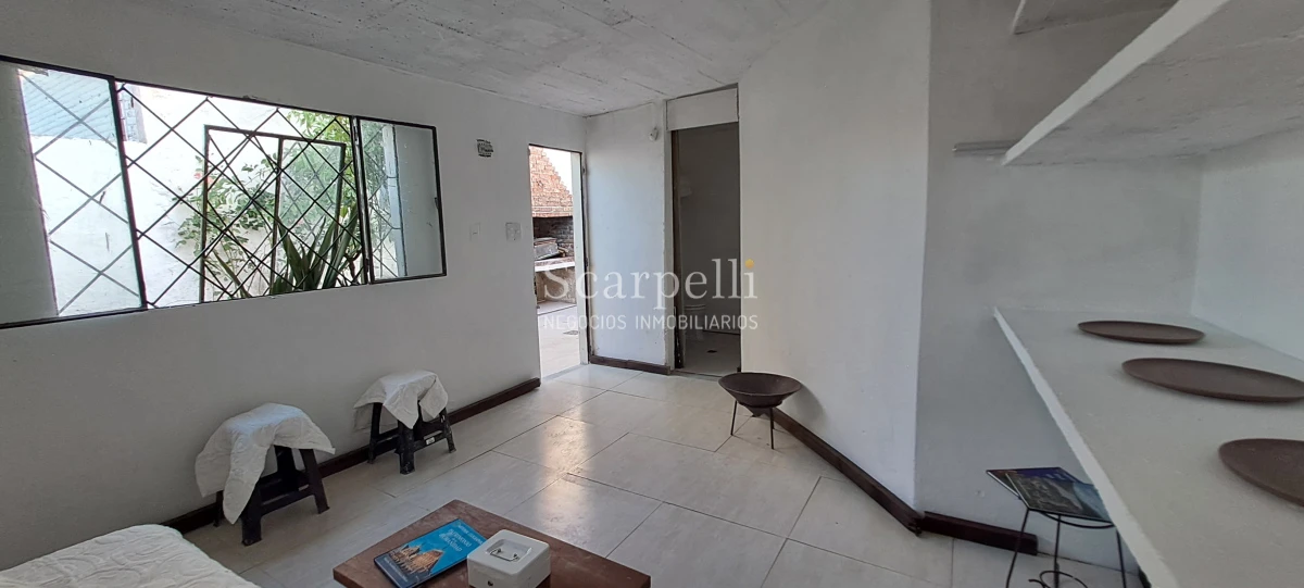 Casa ID.50359 - Venta Casa Carrasco Arocena próximo 2 o 3 dorm 3 baños Amplio Patio con parrillero