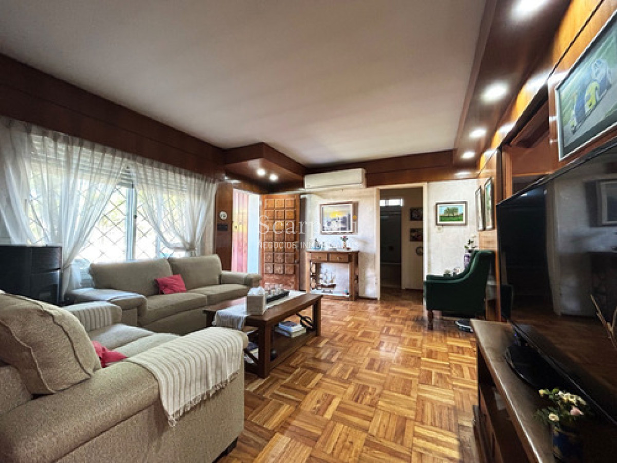 Casa ID.50460 - Venta De 2 Casas Dentro De Un Mismo Padrón En el mejor lugar de Punta Gorda