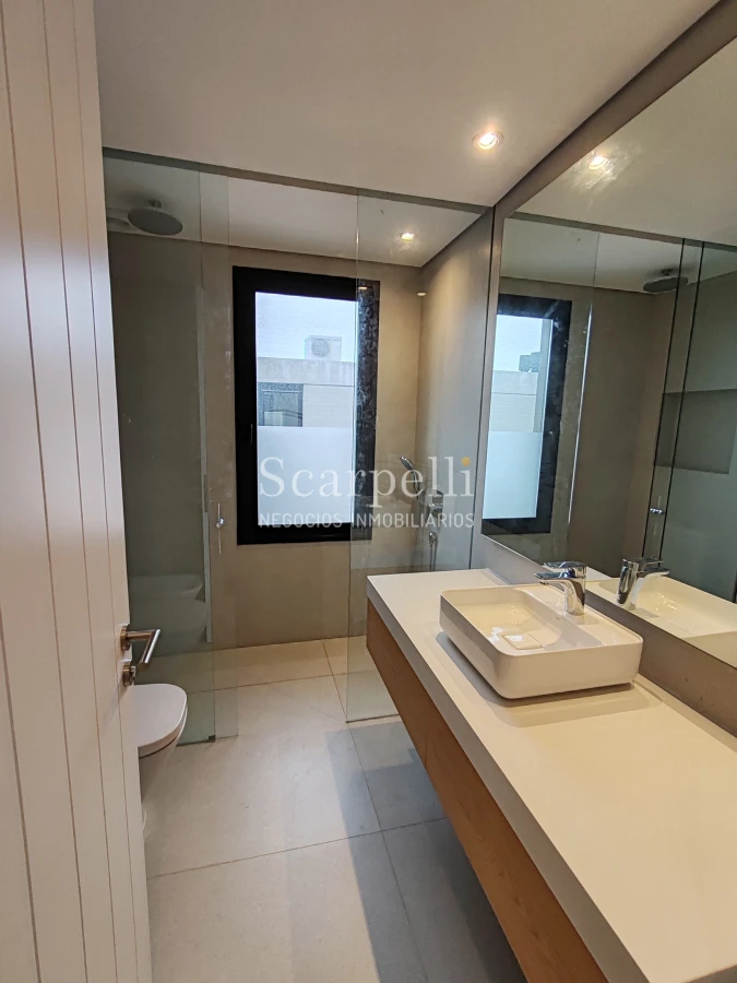 Casa ID.48909 - Estrene Julio 2025 Barrio Parque II con Centro Comercial a escasos 380 mts.