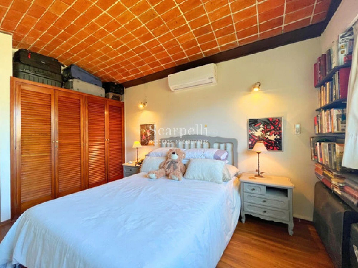 Casa ID.50502 - Arquitectura de Diseño Eladio Dieste Punta Gorda 4 Dormitorios + Piscina 