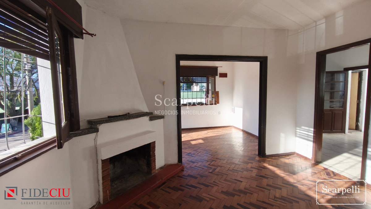 Casa ID.50482 - Amplia propiedad en buena esquina