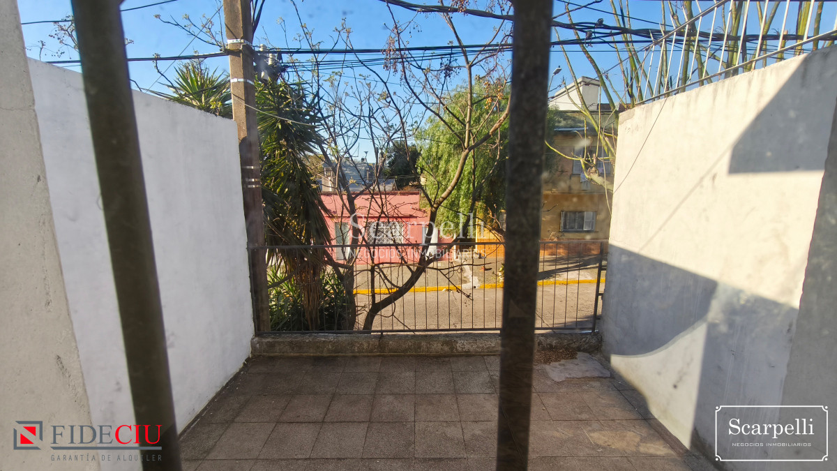 Casa ID.50482 - Amplia propiedad en buena esquina