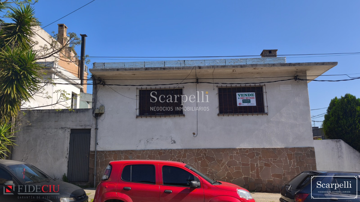 Casa ID.50482 - Amplia propiedad en buena esquina