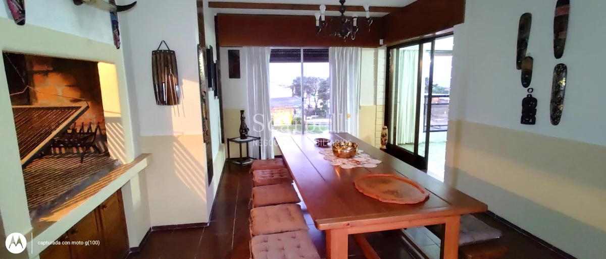 Casa ID.50464 - Estupenda Esquina con Gran Exposición Punta Gorda Ideal Empresas Oficina Clínicas
