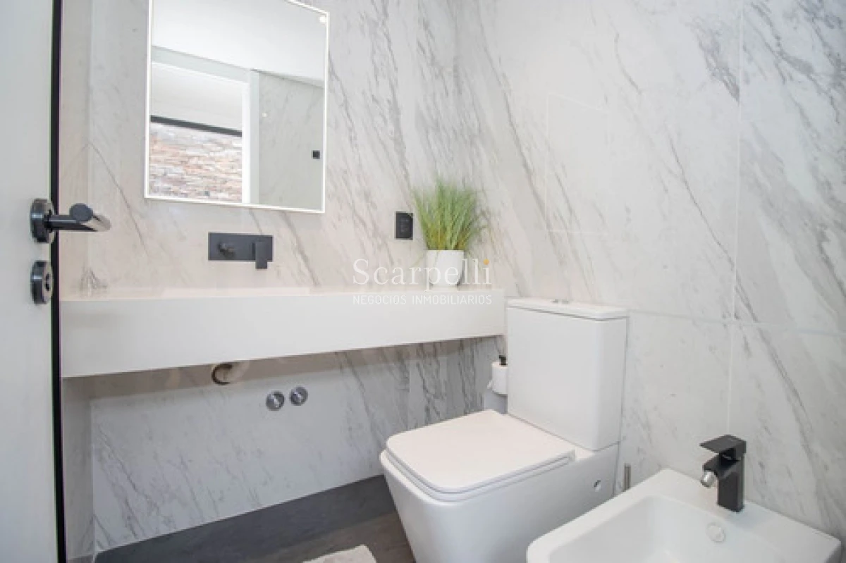 Casa ID.50491 - Venta Casa Tres Dormitorios Rambla De Punta Gorda con increíble vista y mucha luz