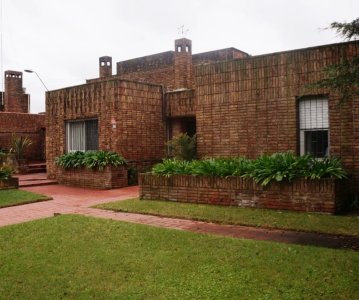 Totalmente Equipada Chalet tipo Americano en 1 planta Lucerna prox. Rambla 