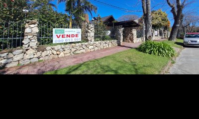 VENTA CARRASCO IMPORTANTE RESIDENCIA 40 MTS FRENTE