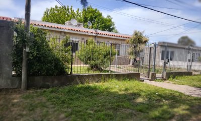 Venta 2 Propiedad Horizontal Gemelas con Renta posibilidad de mas unidades