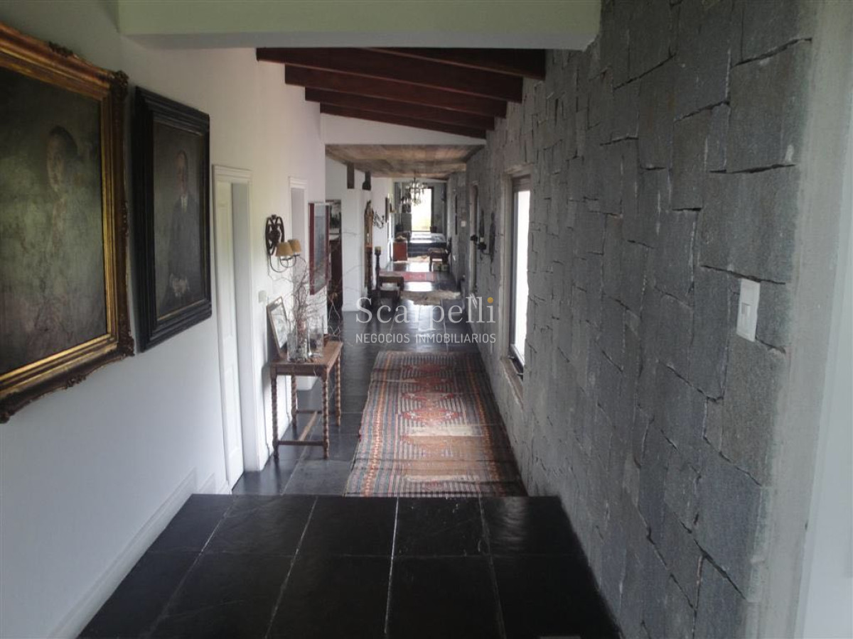 Chacra ID.16382 - Pueblo Edén: Maldonado proximo a Ciudad de Minas Lavalleja: Gran Casco con Piscina y todas las Comodidades