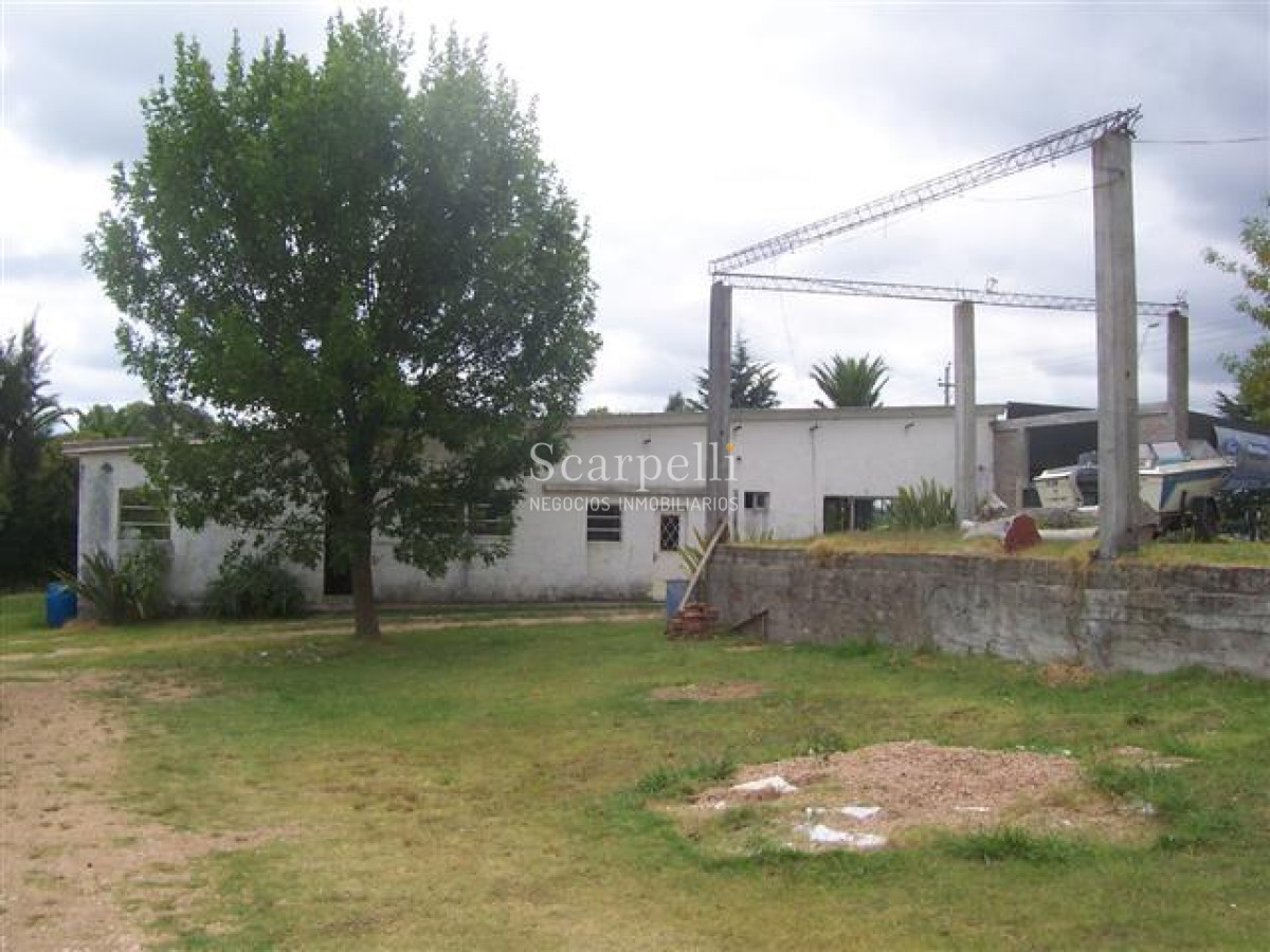 Chacra ID.29521 - Importante Terreno con 110 mts. de Frente a Ruta 8 muy próximo a Ciudad de Pando y Ruta 101.-