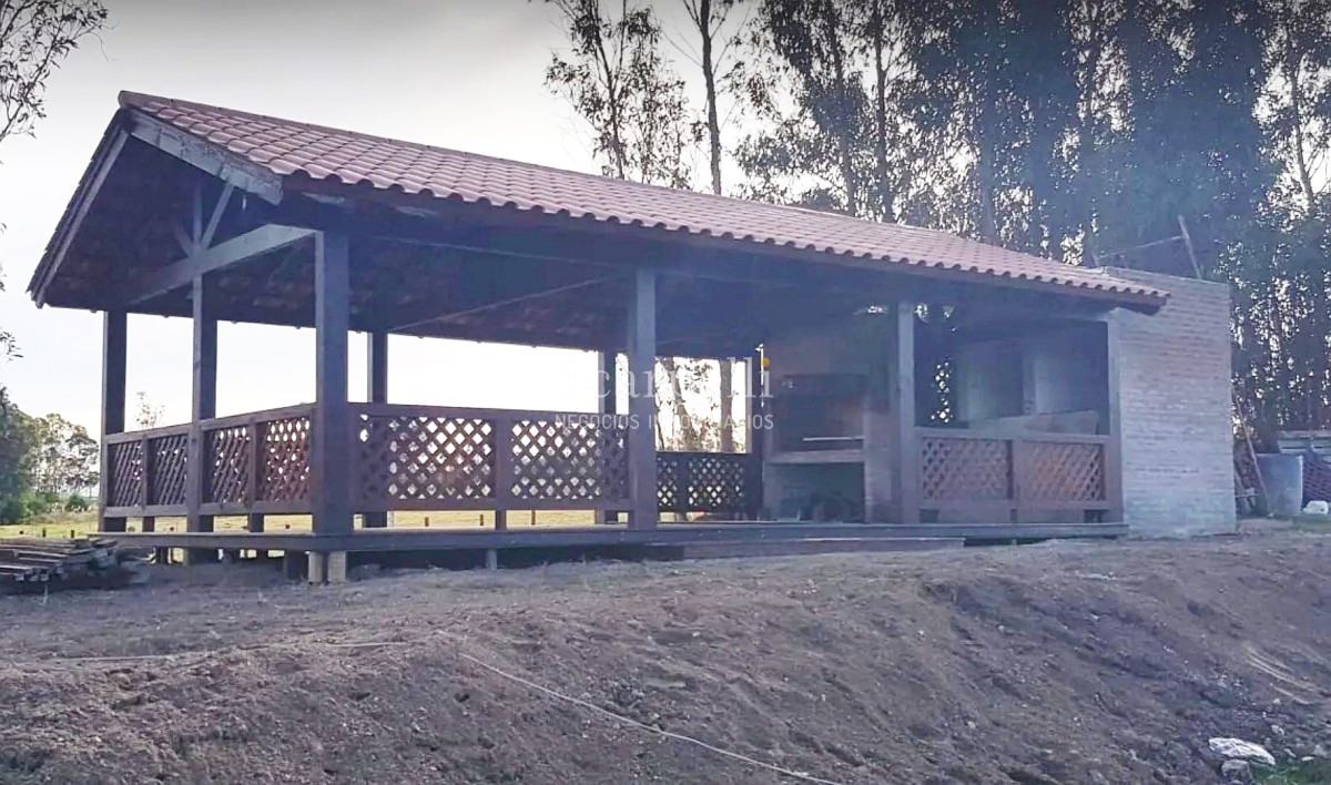 Chacra ID.34673 - VENTA CHACRA RUTA 34 Y RUTA 8 PRÓXIMO EMPALME OLMOS CON INTERESANTES MEJORAS