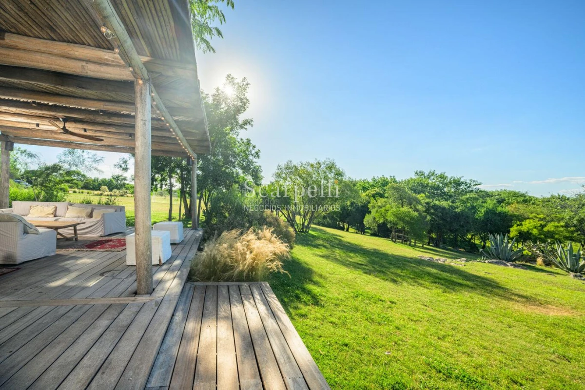Chacra ID.50611 - Venta Chacra Costa Arroyo Pando 34333 m2 Casa Caseros Caminería Areas Sociales