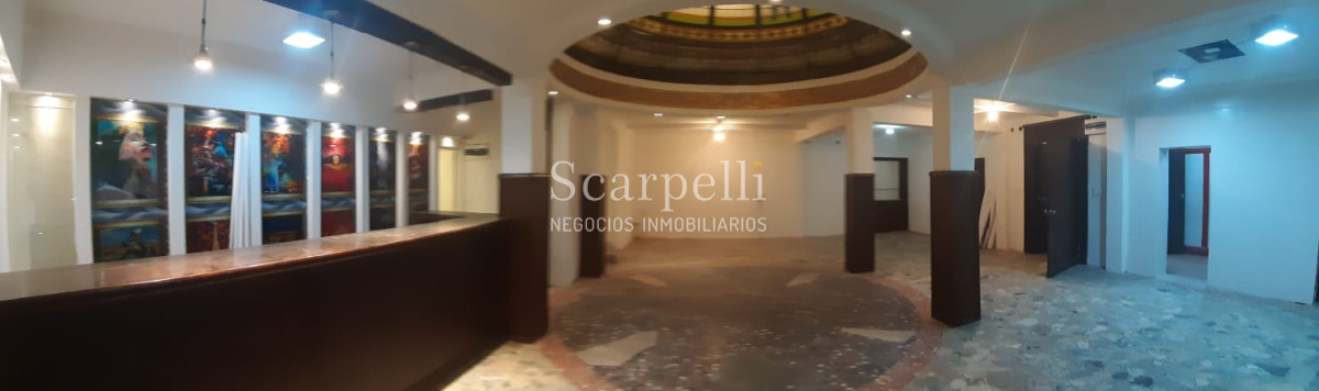 Local Comercial ID.10584 - Local de Categoría y Estilo frente al Teatro Solis único en Uruguay por su fineza y terminaciones principio siglo XX