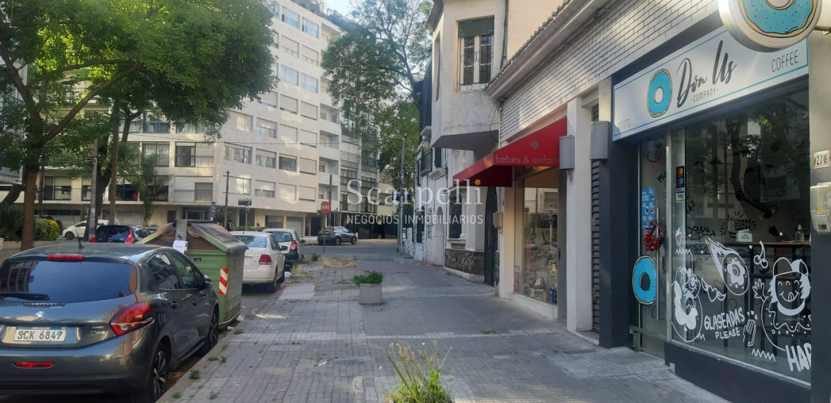 Local Comercial ID.11670 - Locales Nuevos Con Renta en Punta Carretas en puntos comerciales estratégicos y con excelentes Garantías.-