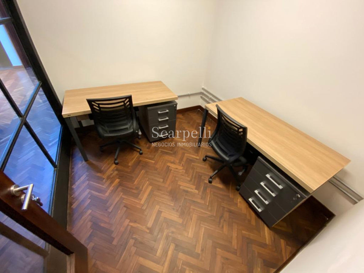 Local Comercial ID.20218 - Alquile Oficinas sin Gastos Comunes ni Garantía con Recepcionista Gratis y Descontando Iva & Irae.-