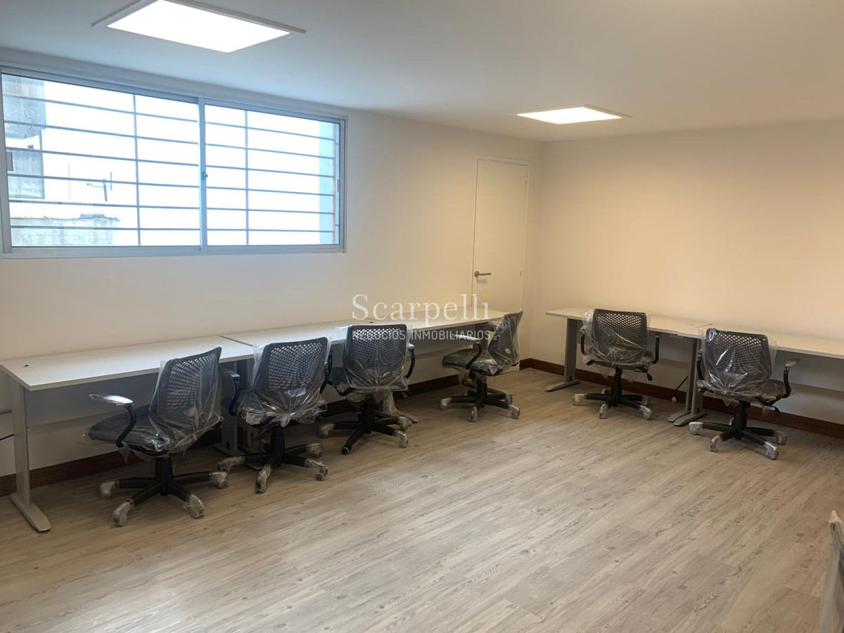 Local Comercial ID.20218 - Alquile Oficinas sin Gastos Comunes ni Garantía con Recepcionista Gratis y Descontando Iva & Irae.-