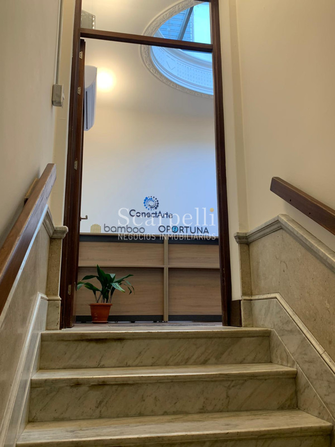 Local Comercial ID.20218 - Alquile Oficinas sin Gastos Comunes ni Garantía con Recepcionista Gratis y Descontando Iva & Irae.-