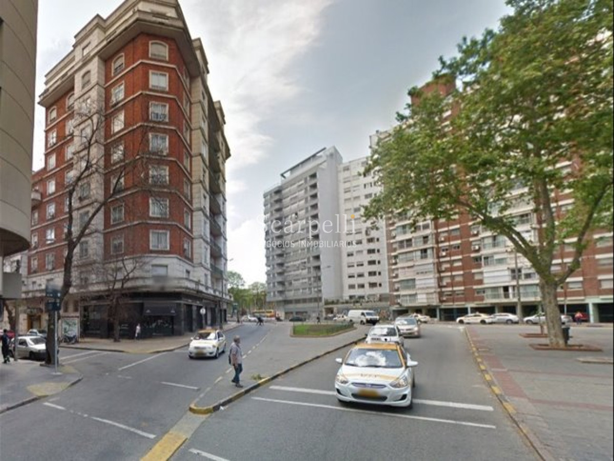 Local Comercial ID.14 - Alquiler Local Comercial Proximo Shopping Gran Flujo Peaton