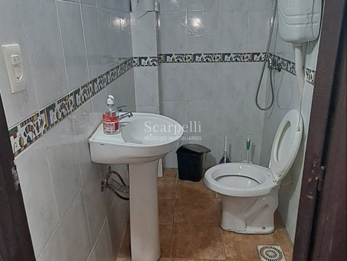 Local Comercial ID.23 - ALQUILER LOCAL COMERCIAL CARRASCO AV ALBERDI