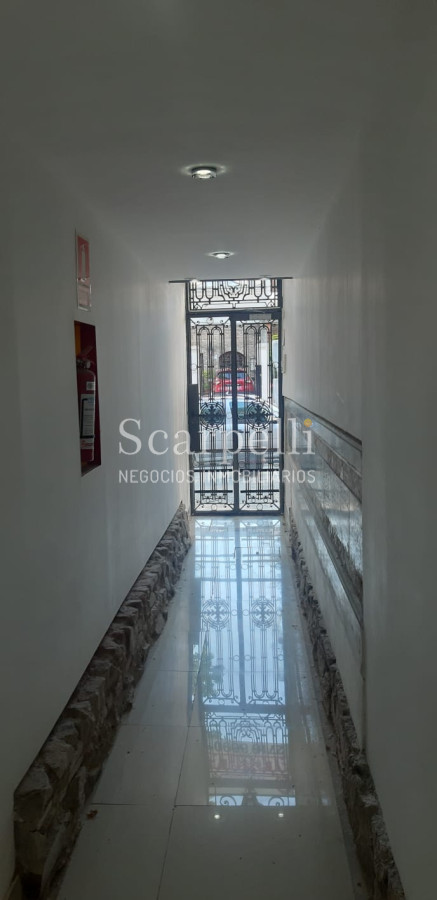Local Comercial ID.25593 - Local Punta Carretas Ideal Oficina Clínica Consultorio Estudio muy cerca del eje Comercial 21 de Setiembre prox. Ellauri