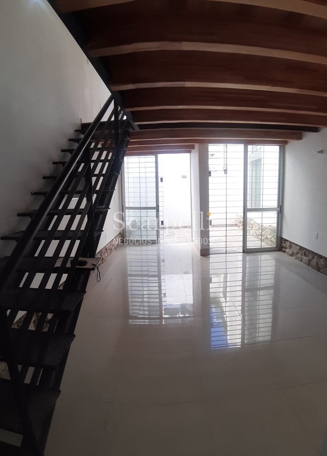 Local Comercial ID.25593 - Local Punta Carretas Ideal Oficina Clínica Consultorio Estudio muy cerca del eje Comercial 21 de Setiembre prox. Ellauri