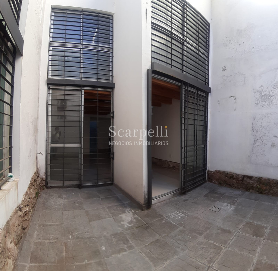 Local Comercial ID.25593 - Local Punta Carretas Ideal Oficina Clínica Consultorio Estudio muy cerca del eje Comercial 21 de Setiembre prox. Ellauri