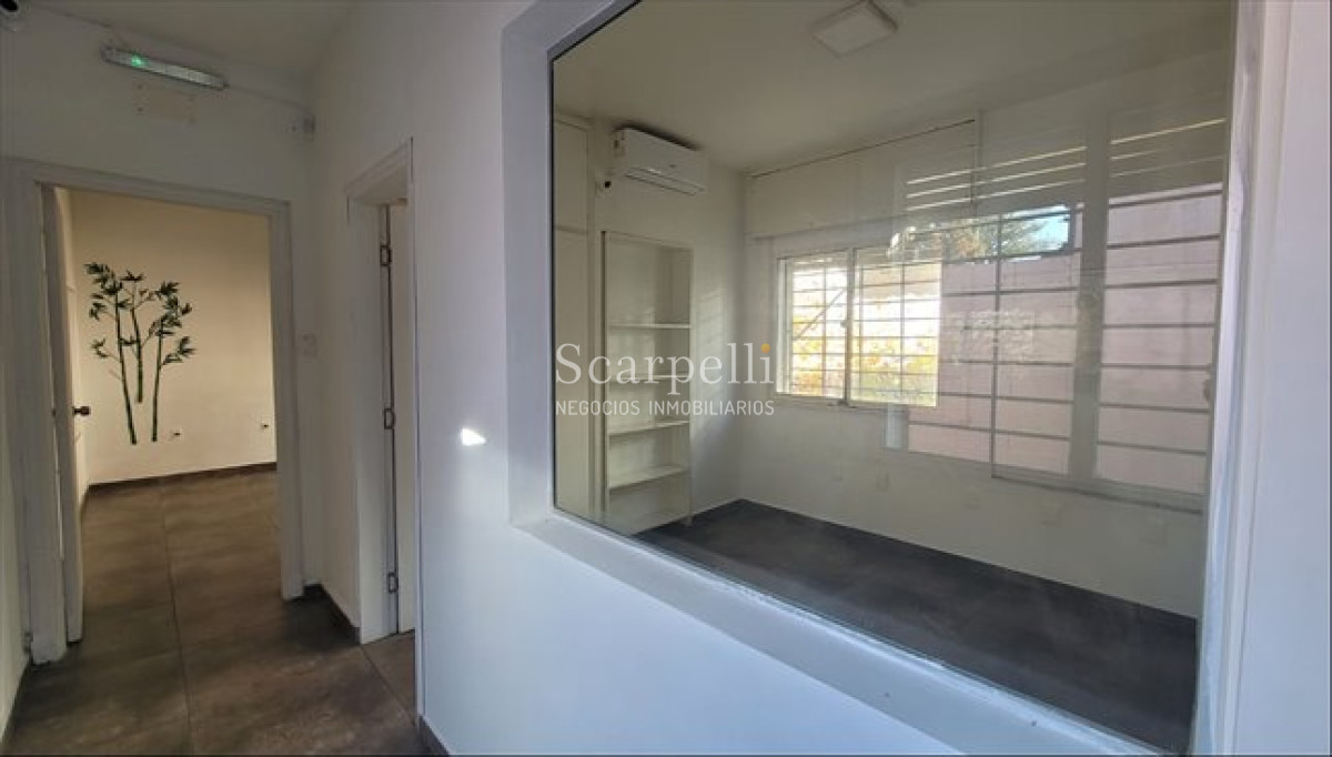 Local Comercial ID.29 - Alquiler Carrasco Local Comercial Av. Alberdi Prox Cooper