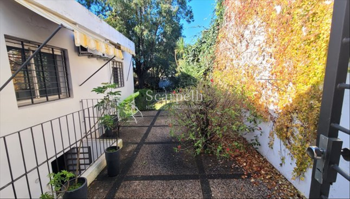 Local Comercial ID.29 - Alquiler Carrasco Local Comercial Av. Alberdi Prox Cooper