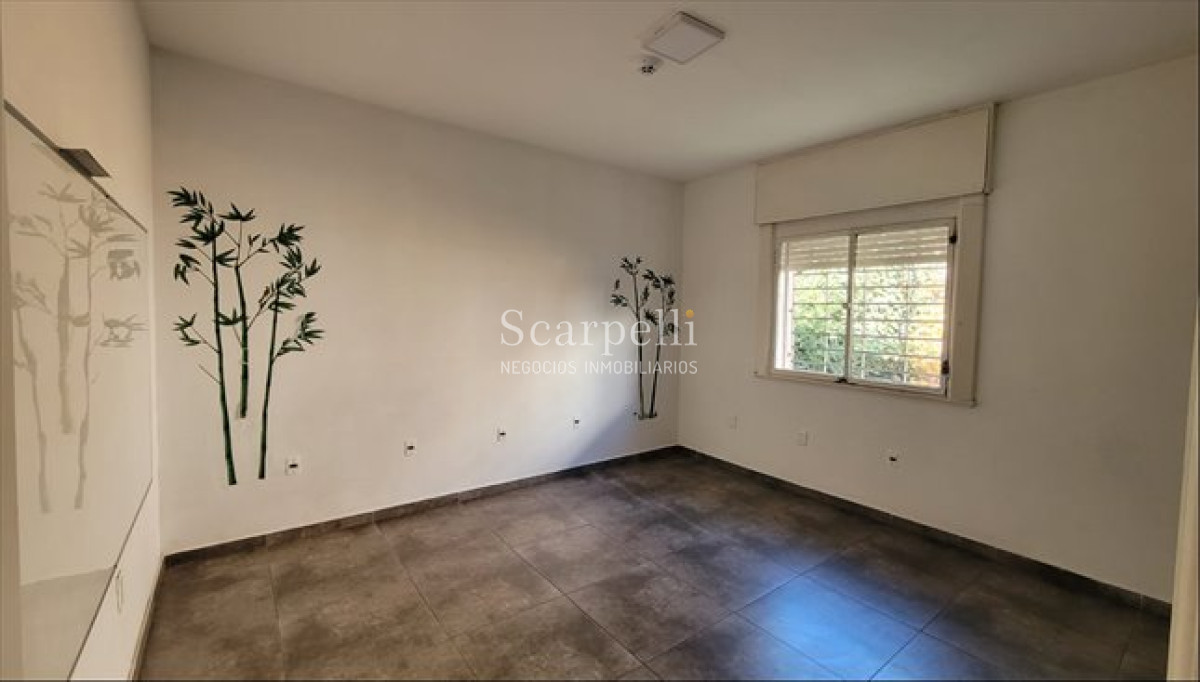 Local Comercial ID.29 - Alquiler Carrasco Local Comercial Av. Alberdi Prox Cooper