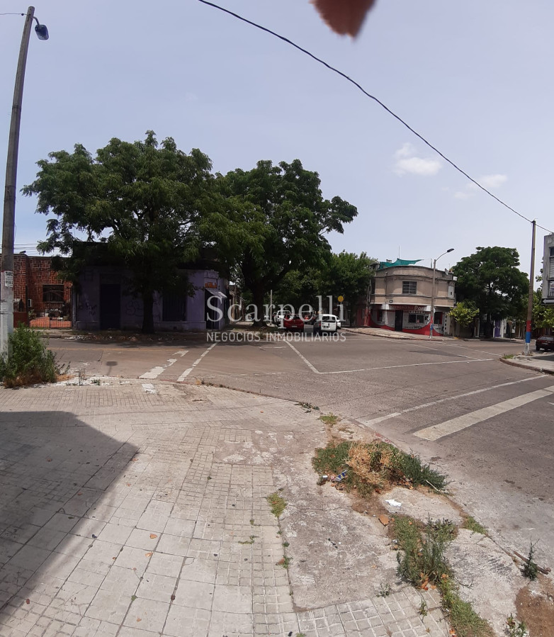 Local Comercial ID.26236 - Local Comercial Esquina con gran Visibilidad sobre Amézaga prox. Barrio Reus.-