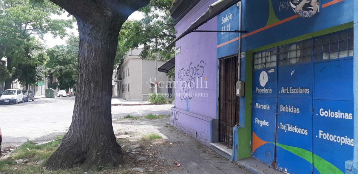 Local Comercial ID.26236 - Local Comercial Esquina con gran Visibilidad sobre Amézaga prox. Barrio Reus.-