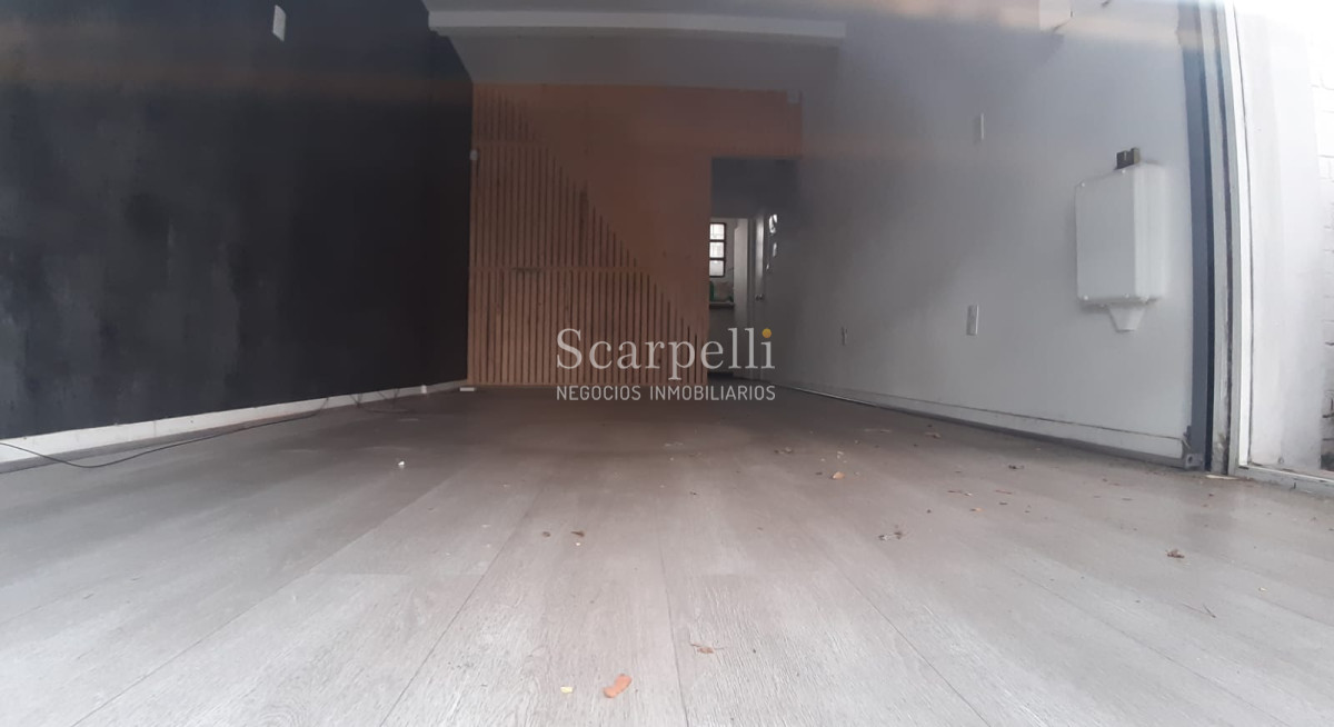 Local Comercial ID.30069 - Local en Alquiler a mts. de Arocena Próximo Ancap y Hotel Casino Carrasco.-