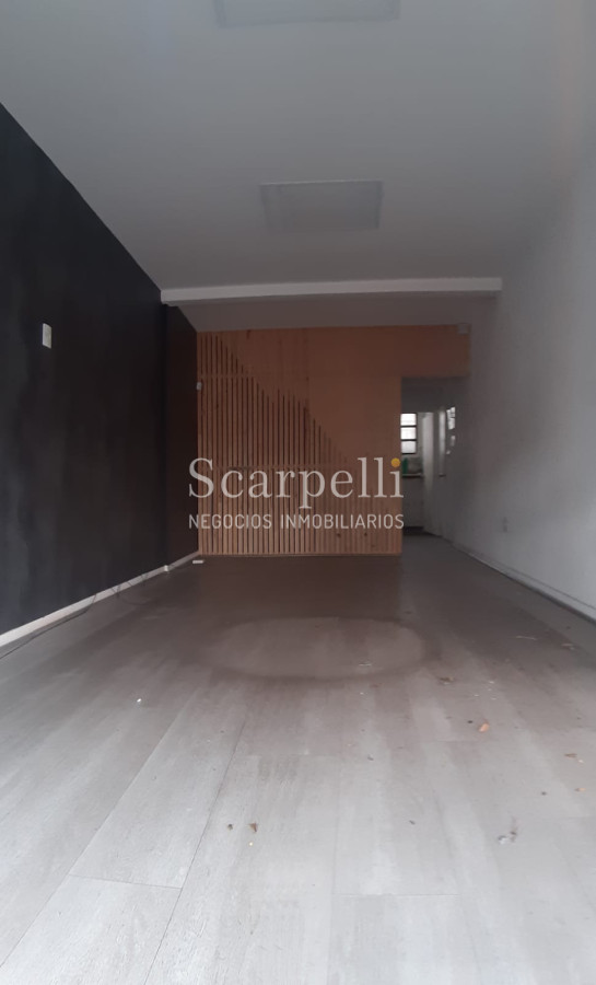 Local Comercial ID.30069 - Local en Alquiler a mts. de Arocena Próximo Ancap y Hotel Casino Carrasco.-