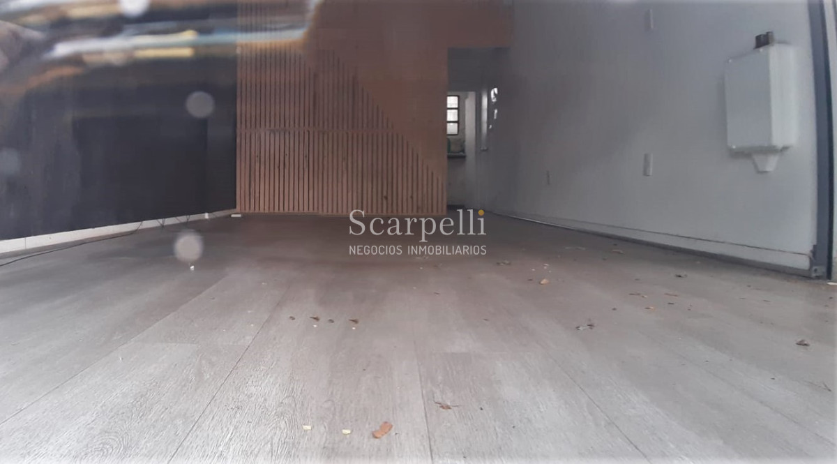 Local Comercial ID.30069 - Local en Alquiler a mts. de Arocena Próximo Ancap y Hotel Casino Carrasco.-