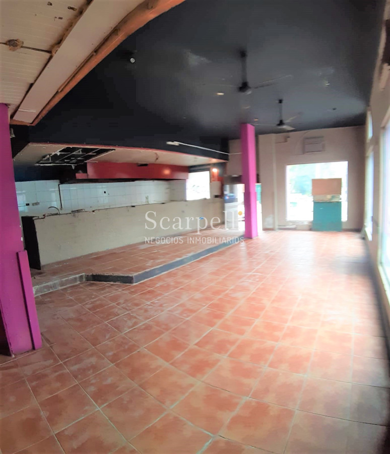 Local Comercial ID.31803 - Importante Esquina : Alquiler Local Comercial Gastronómico Punta Carretas sobre Cnel. Mora Y Gregorio Suarez Prox. Ellauri y 21 de setiembre.-